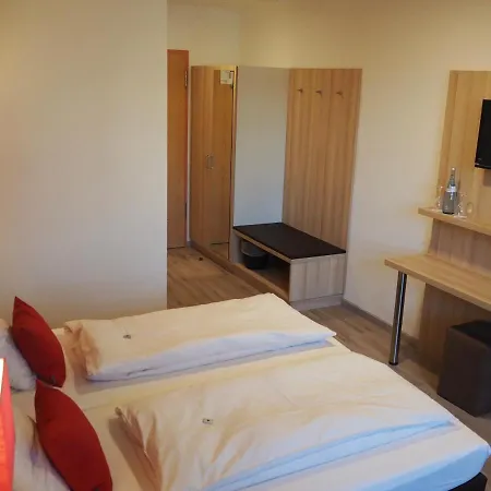 „zur Linde“ Hotel 3*